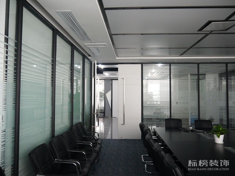 深圳廠房裝修，無(wú)塵車(chē)間裝修，深圳裝飾，深圳辦公室裝修